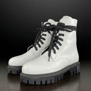 Кожаные женские ботинки